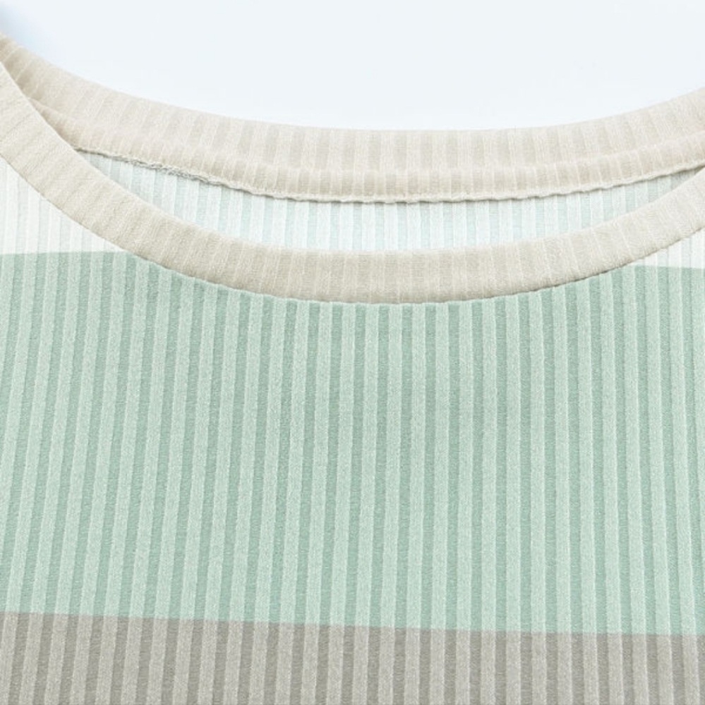 💜 New Stripped Rib Top - Picture 6 of 10